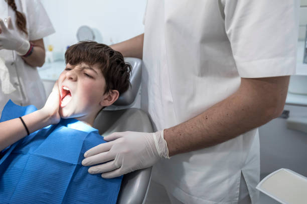 Best Cracked Tooth Emergency Dentist  in Stowell, TX